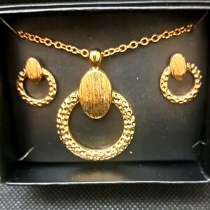 Bronze Neckless and Matching Ear Rings